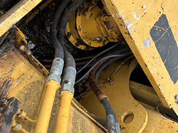 deere-790e-lc-image-59