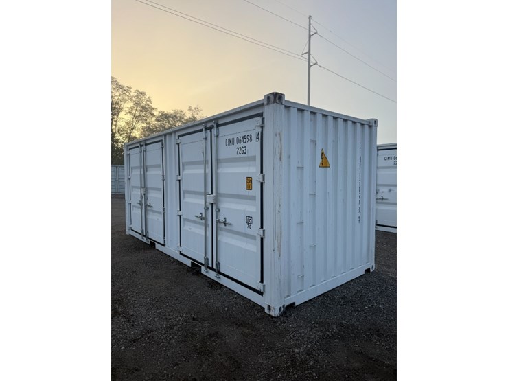 20'-shipping-container-w/-2-side-doors-image-4