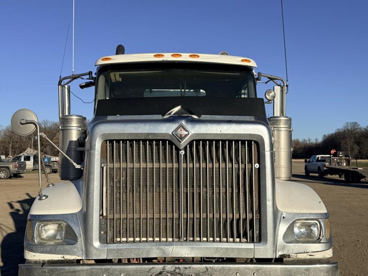 #1980-•-2008-international-eagle-day-cab-truck-tractor-image-27