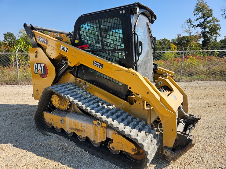 2023-caterpillar-299d3-image-17