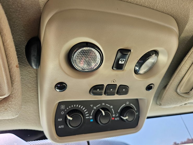 2004-gmc-yukon-image-42