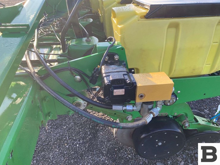 2007-john-deere-1720-image-27