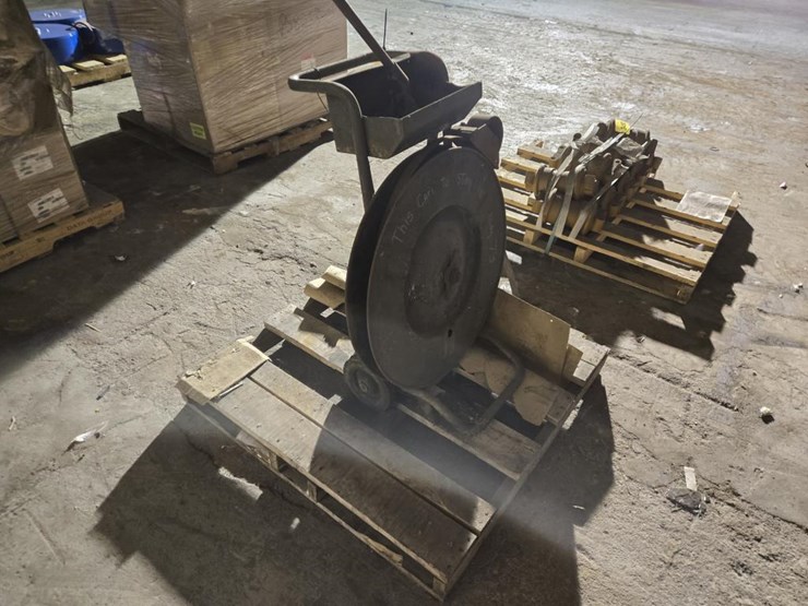 #3437-•-banding-cart-w/-tools-image-3