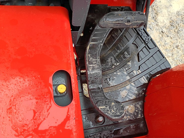 2022-kubota-la526-image-41