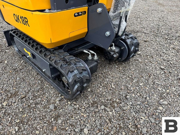 2025-cfg-industrial-qk18r-mini-excavator-image-10