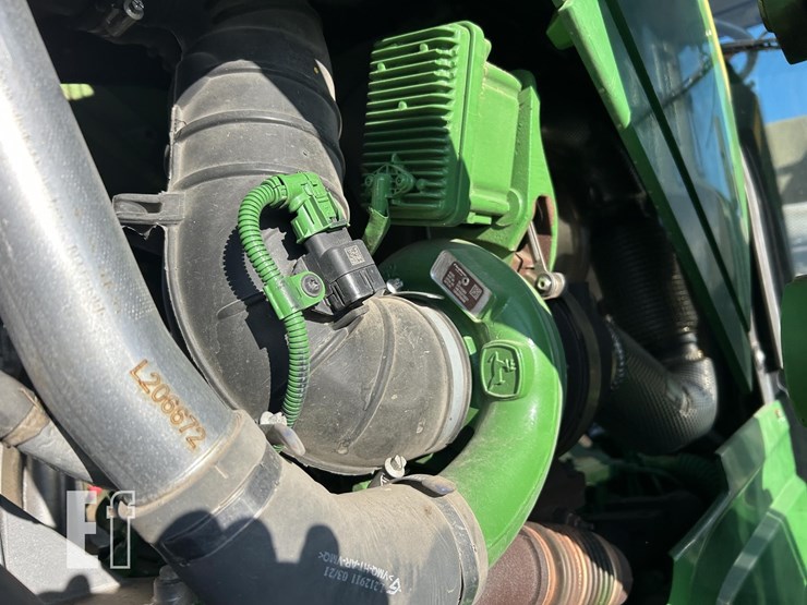 2021-john-deere-6175m-image-54