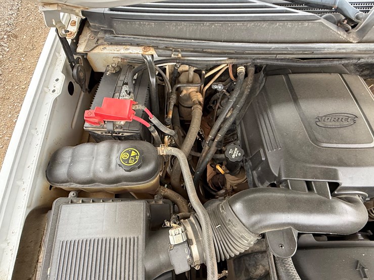 2012-chevrolet-suburban-image-51