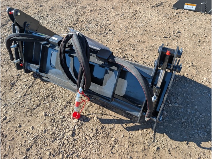 wolverine-mini-skid-steer-4-in-1-bucket-46"-image-4