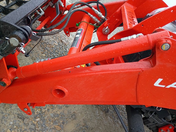 2022-kubota-la526-image-63