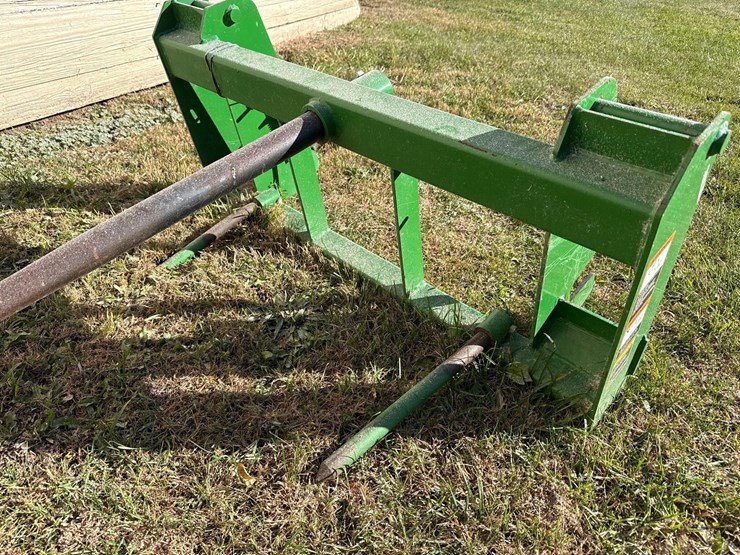 frontier-bale-spear-att-image-5