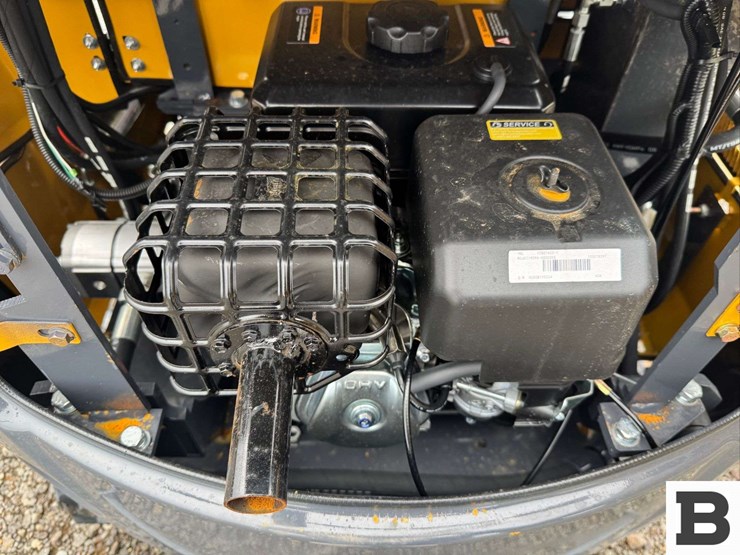 2025-cfg-industrial-qk18r-mini-excavator-image-20