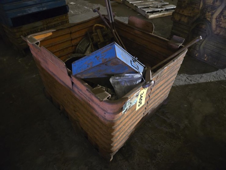 #3405-•-steel-crate-w/-misc.-items-image-1