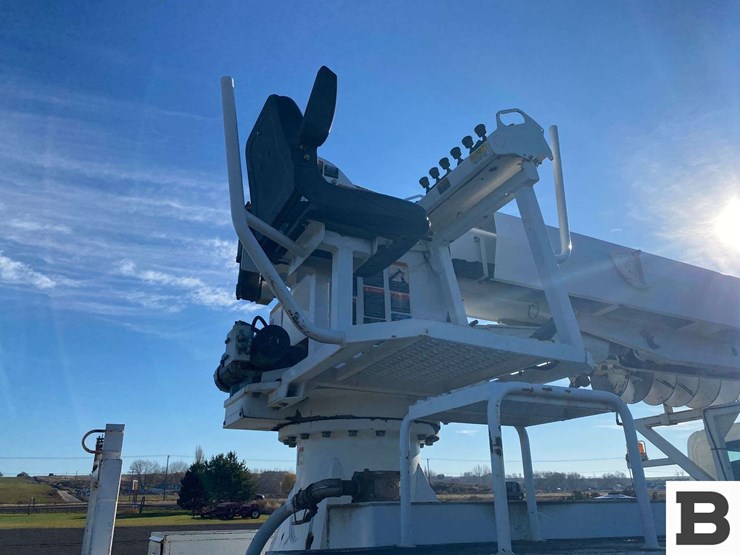 2011-international-durastar-4300-image-34