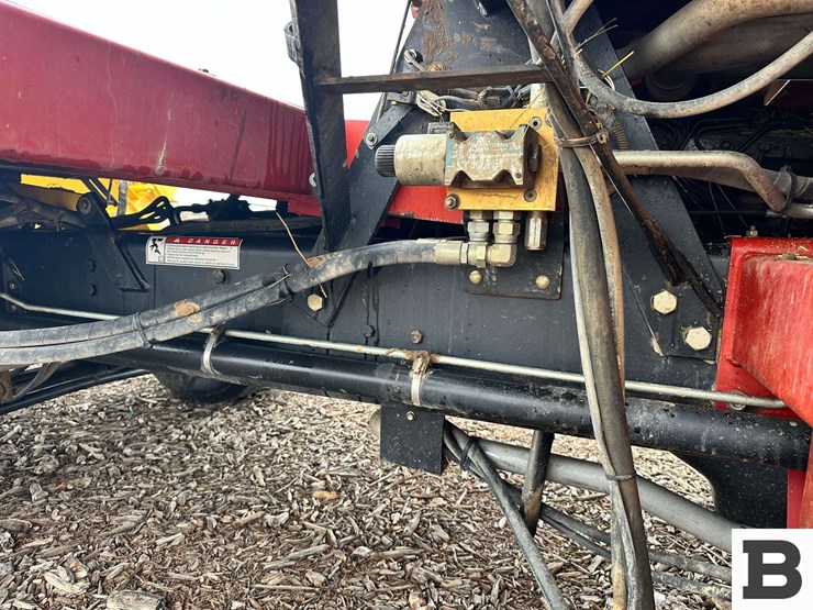 new-holland-h9880-image-16