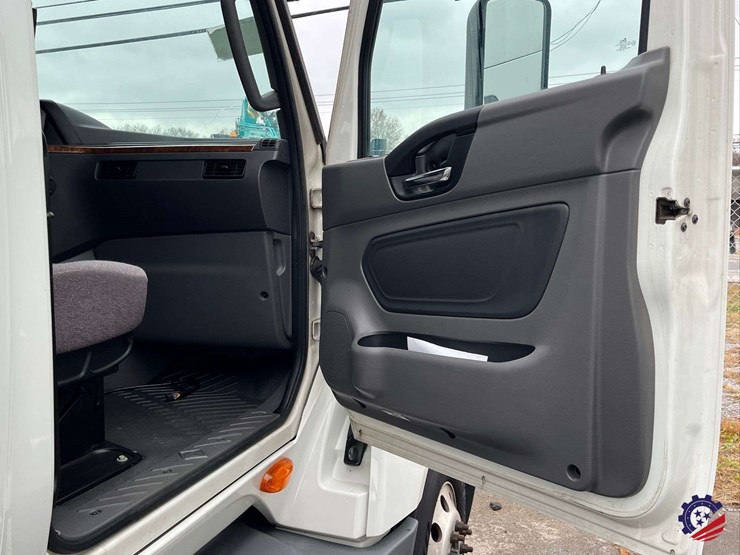 2019-international-lt-image-43