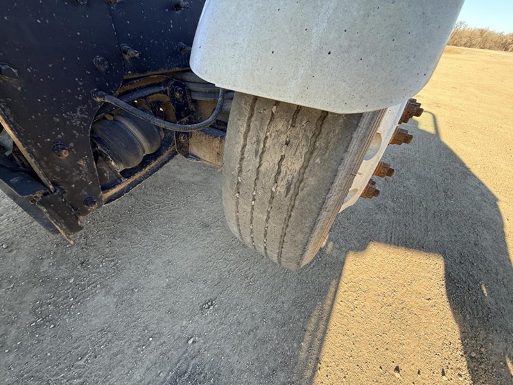 #1974-•-2008-international-eagle-day-cab-truck-tractor-image-57