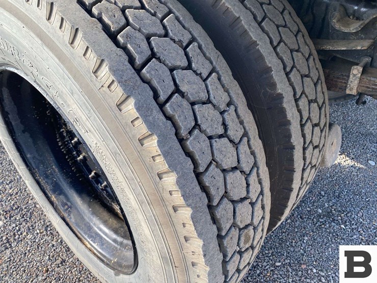 1986-gmc-c7000-truck-image-17