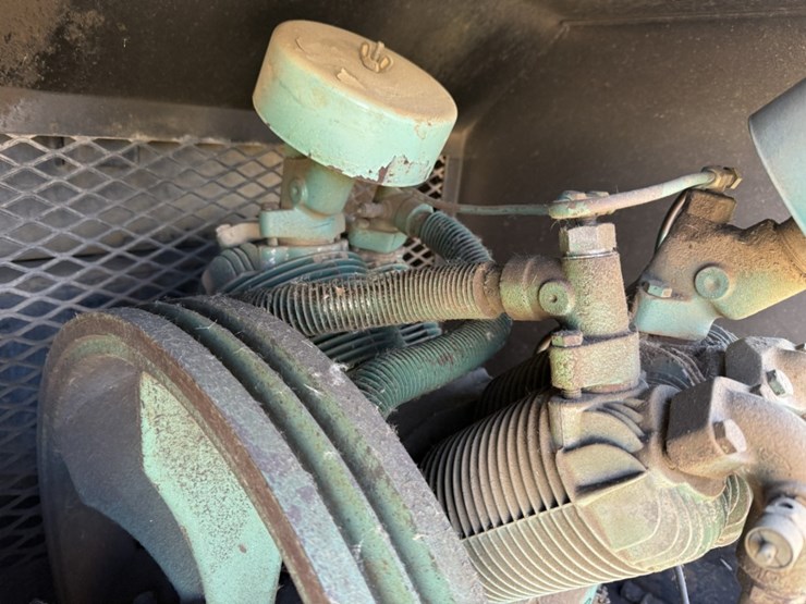 #1953-•-1998-ford-fuel-truck-image-34