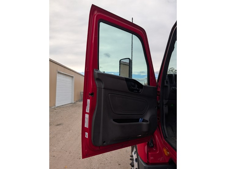 2019-international-lt-image-19