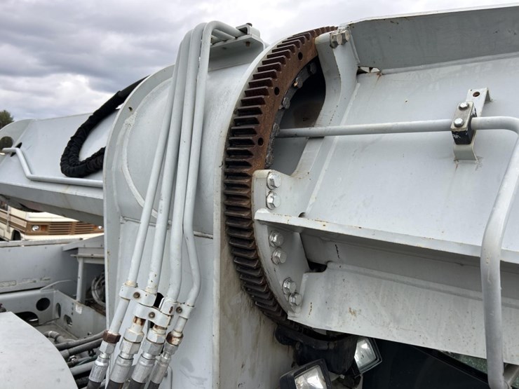 2005-gradall-xl4100-ii-image-17