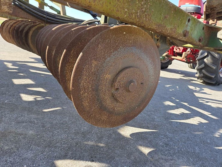 24'-farmhand-sf-4300-soil-finisher-image-27