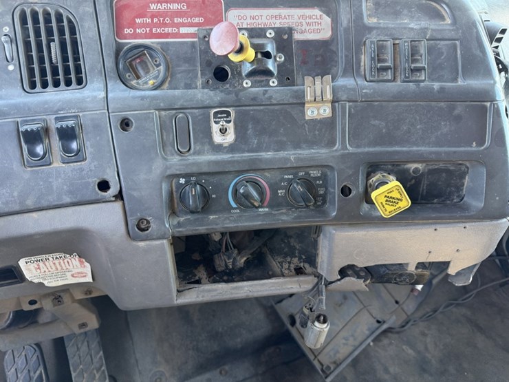 #1953-•-1998-ford-fuel-truck-image-65