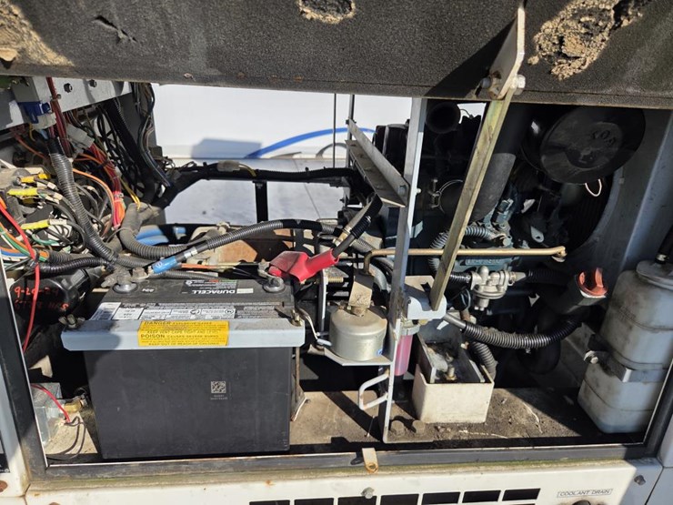 2012-wacker-neuson-e3000-image-19