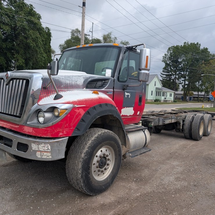 2012 INTERNATIONAL 7600