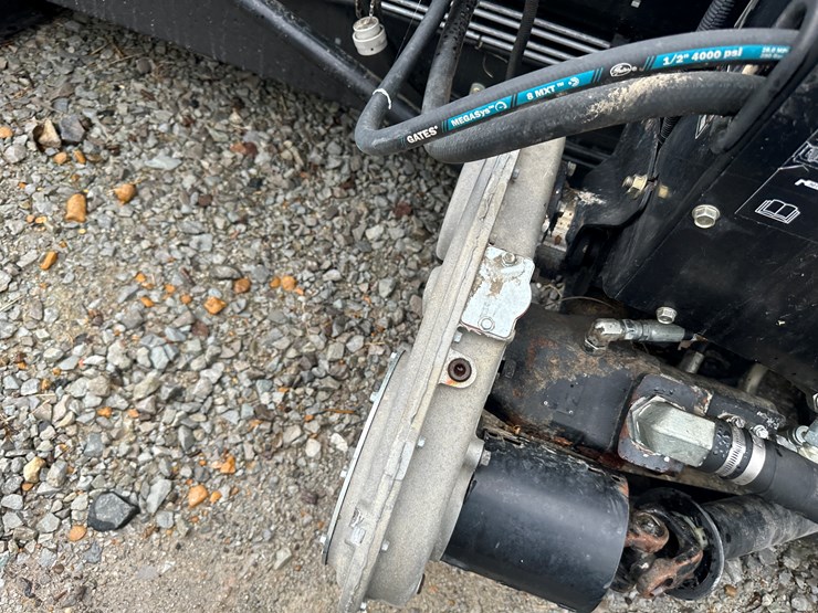 2014-mac-don-fd75-image-22