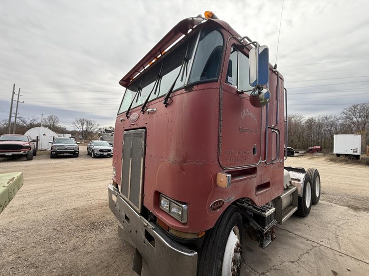 #1193-•-1984-peterbilt-cab-over-truck-tractor-image-27