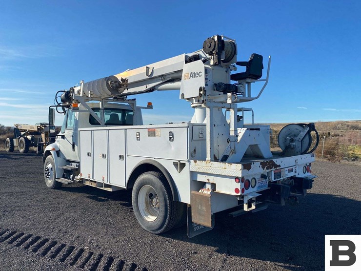 2011-international-durastar-4300-image-3