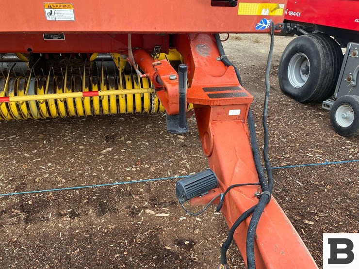 2002-new-holland-bb900-image-8