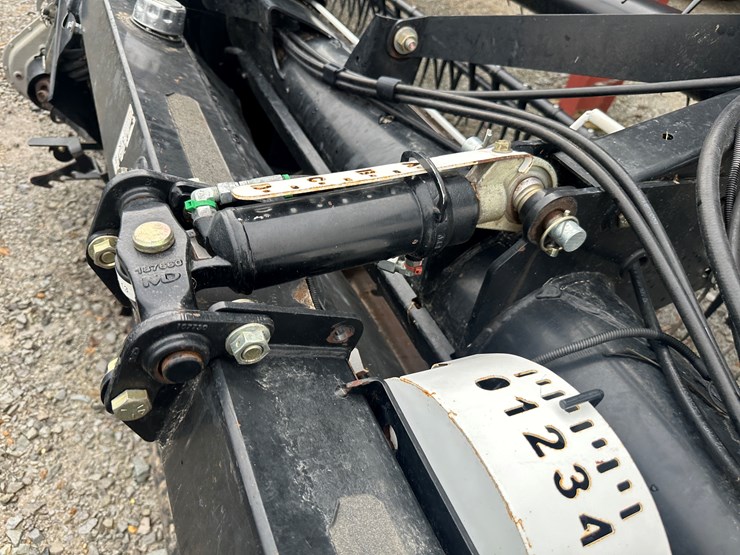 2014-mac-don-fd75-image-16