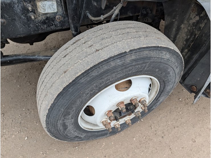 2007-mack-cxn613-daycab-image-14