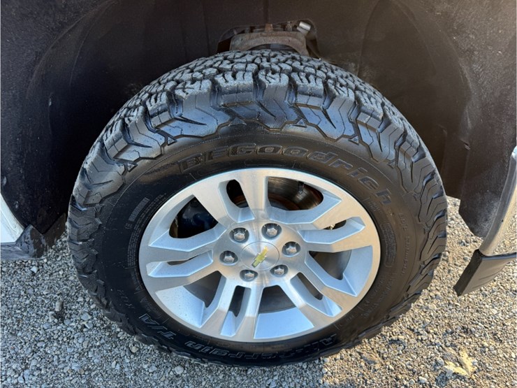 2014-chevrolet-silverado-image-11