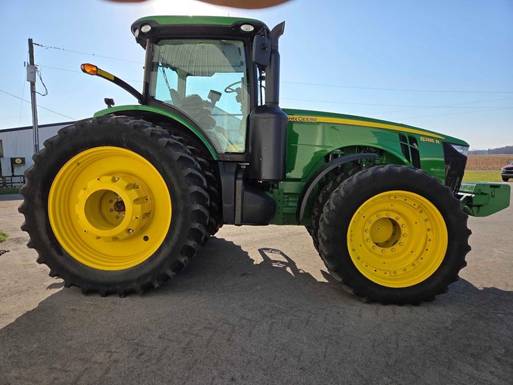 2012-john-deere-8285r-image-45