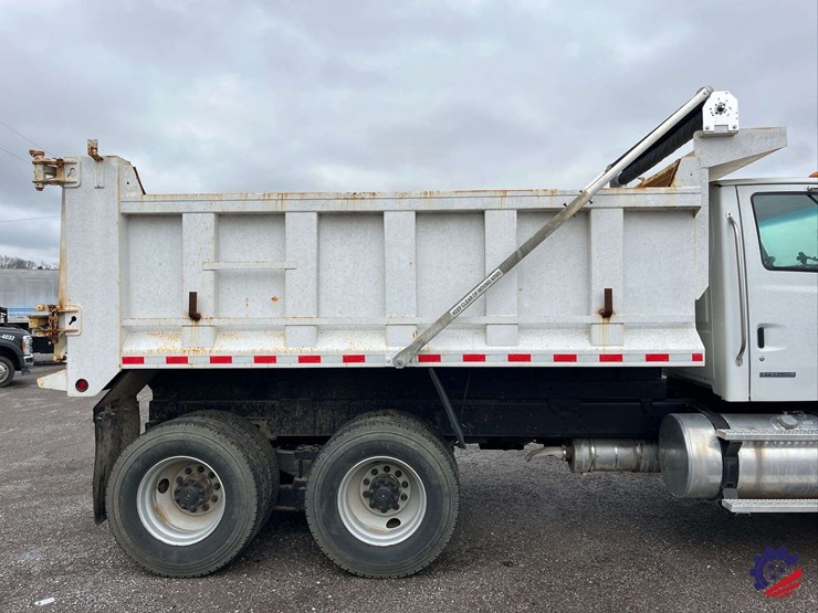 2008-sterling-l7500-image-35