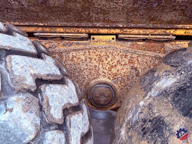 1995-volvo-a30-image-18