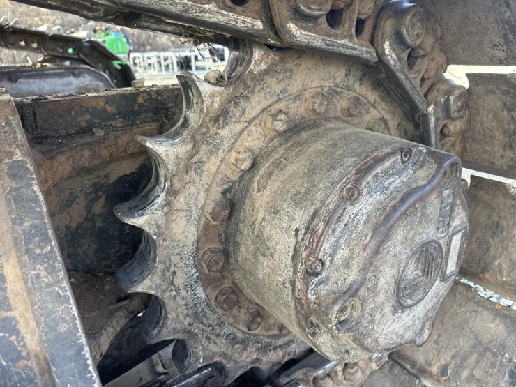 2016-caterpillar-501-hd-image-73