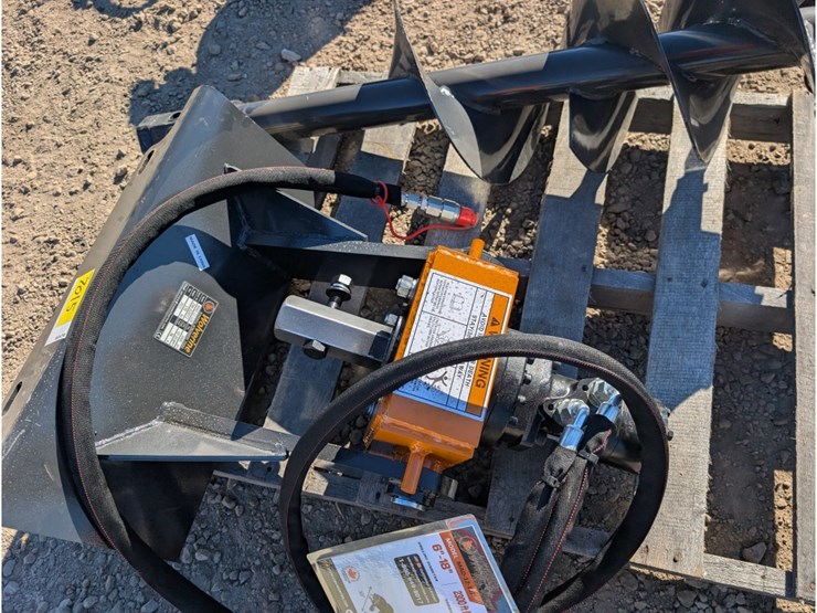wolverine-mini-skid-steer-auger-drive-&-12"-bit-image-4