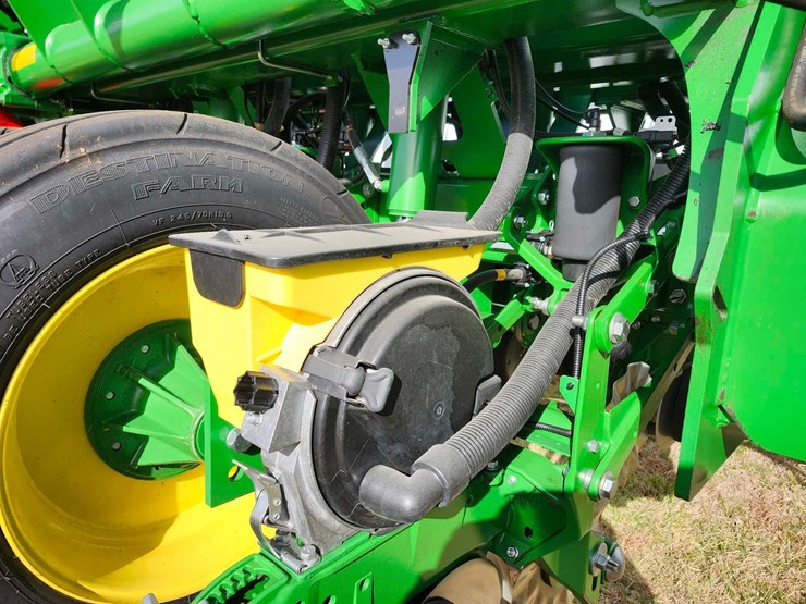 2021-john-deere-1795-image-7