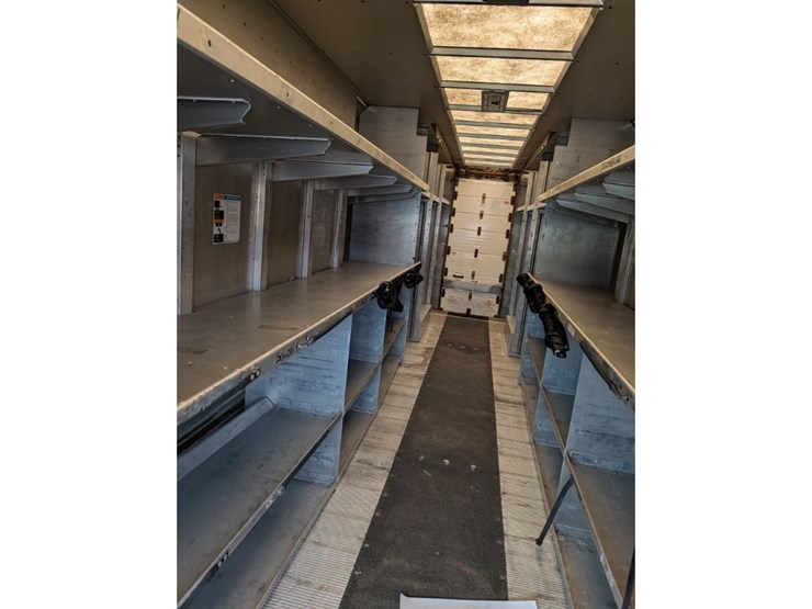 2017-freightliner-mt55-image-15