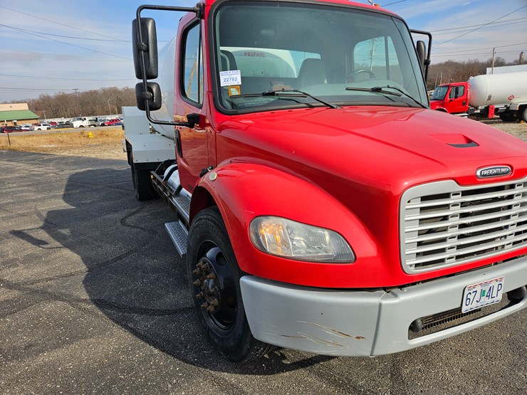 2016-freightliner-s2g-image-24