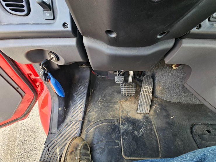 2016-freightliner-s2g-image-58