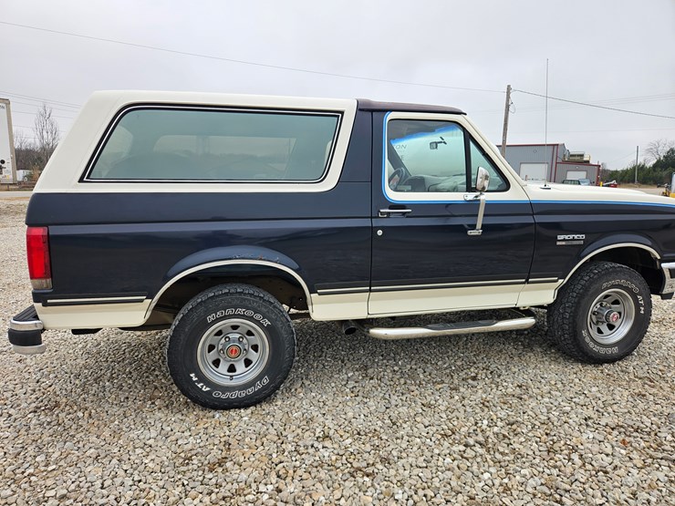 1989-ford-bronco-image-14