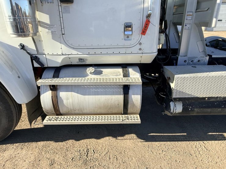 #1972-•-2008-international-eagle-day-cab-truck-tractor-image-11