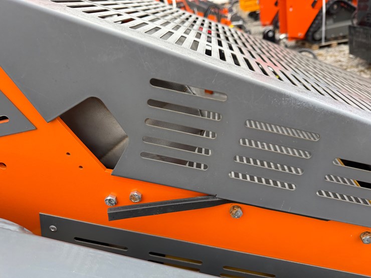 #101-•-2024-erie-industry-scl850-stand-on-skid-steer-loader-scl850562a1408-inv#33621-image-13