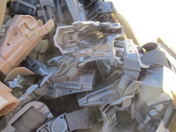 lot-of-left/right-hand-gun-holster-image-3