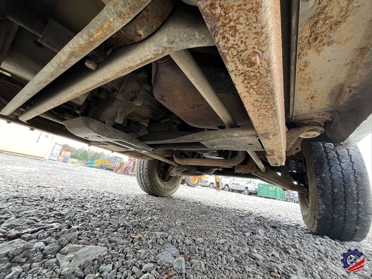 1990-gmc-sierra-pickup-truck-image-33