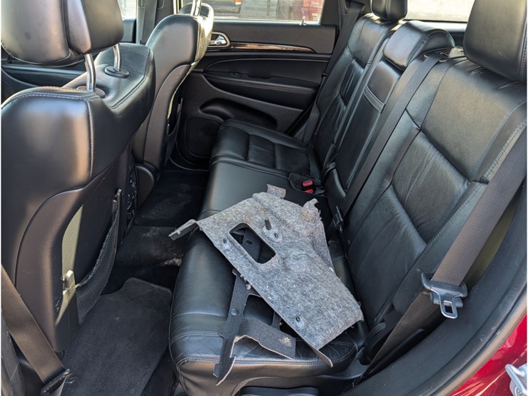 2013-jeep-grand-cherokee-image-12